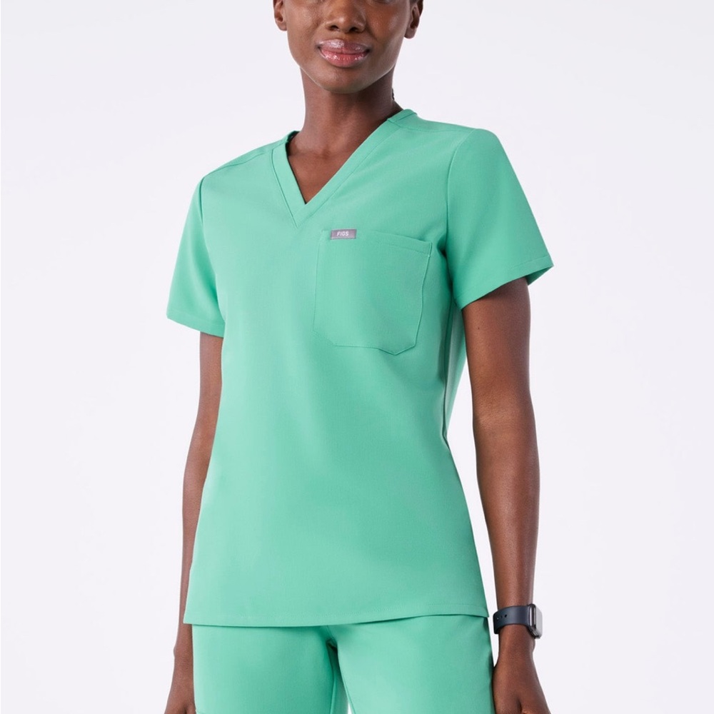Women's figs surgical green V-Neck Scrub Top